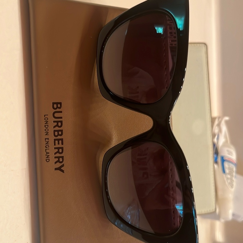 Black sunglasses